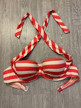 Multiway wear strap or strapless bikini top